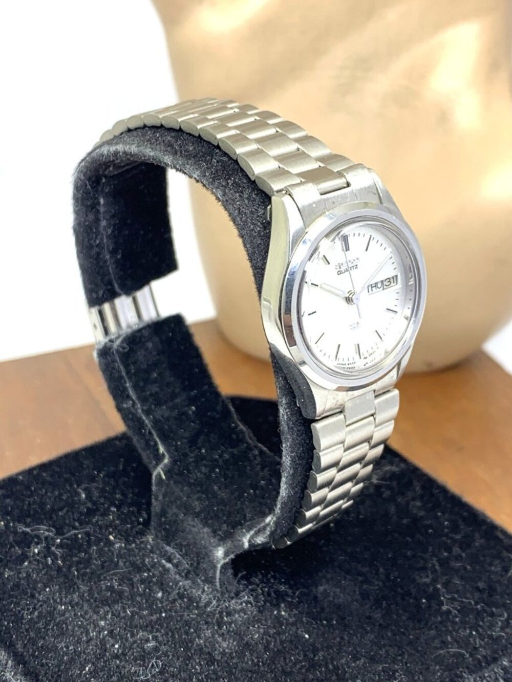 Seiko Womens Watch 2A23-0290 Vintage Quartz Day Date Silver Stainless Steel 23mm - Picture 15 of 15